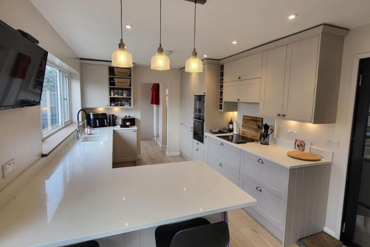 professional flooring installers